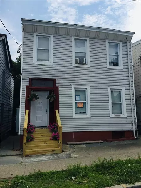 127 W Parmenter St, Newburgh, NY 12550