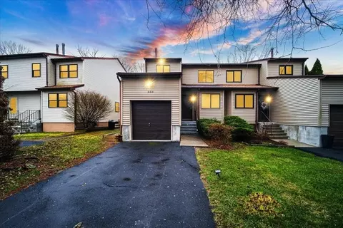 253 Sterling Pl, Lloyd, NY 12528
