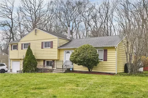 327 Alpine Dr, Cortlandt, NY 10567
