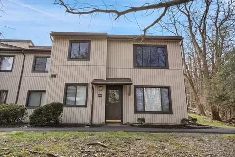 3306 Pine Cone Ct, Poughkeepsie, NY 12603