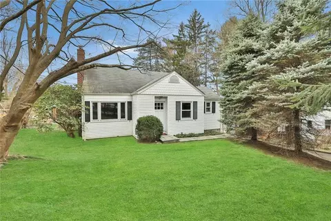 67 Edwin St, Mount Pleasant, NY 10594