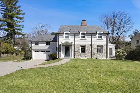 49 Drake Rd, Scarsdale, NY 10583