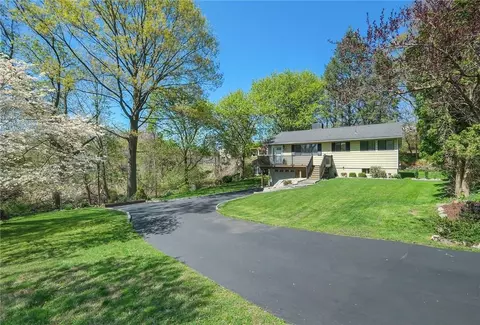 145 12th St, Cortlandt, NY 10596