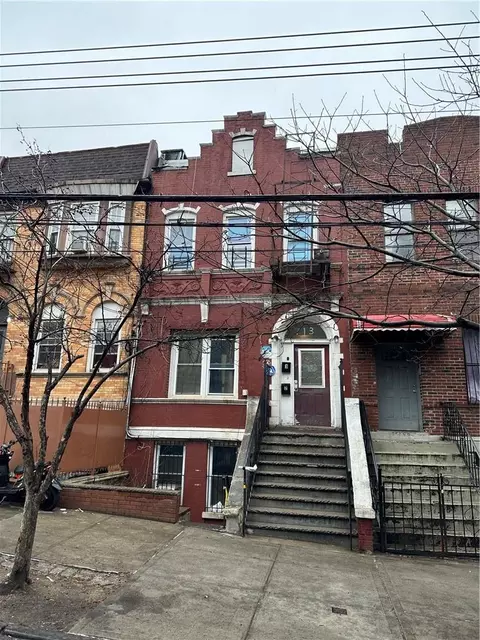 713 Eagle Ave, New York, NY 10455