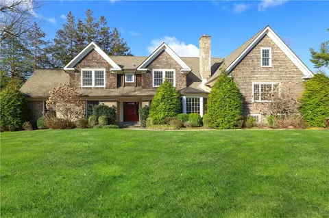 59 Park Rd, Scarsdale, NY 10583
