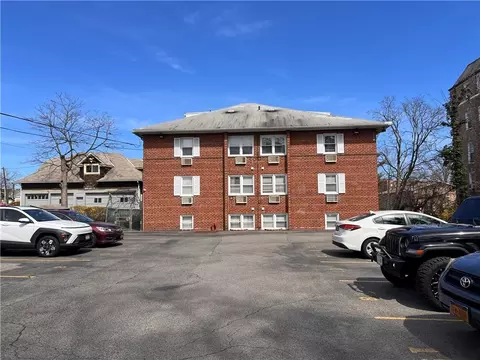 200 Centre Ave #1A, New Rochelle, NY 10805