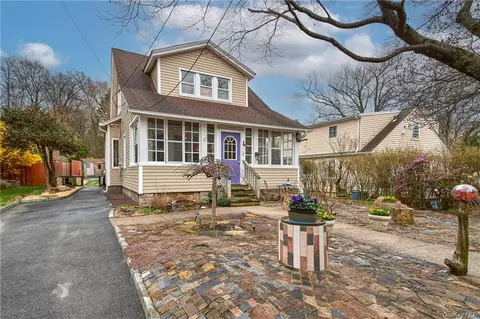 28 Radnor Ave, Cortlandt, NY 10520