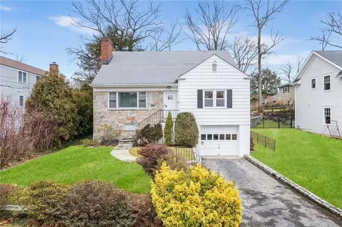 6 Crest Ave, Larchmont, NY 10538