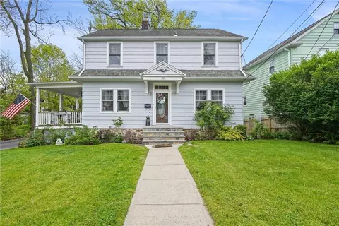 211 Leicester St, Port Chester, NY 10573