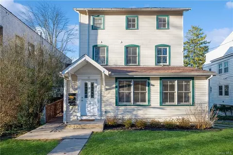 93 Washington Ave, Greenburgh, NY 10706