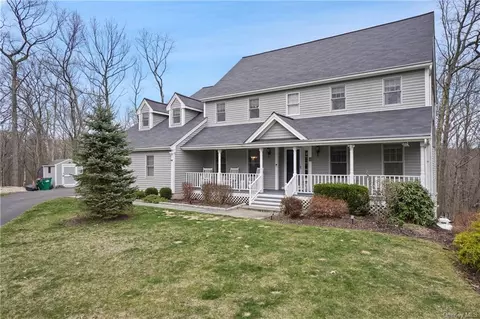56 Millpond Ln, Kent, NY 12531