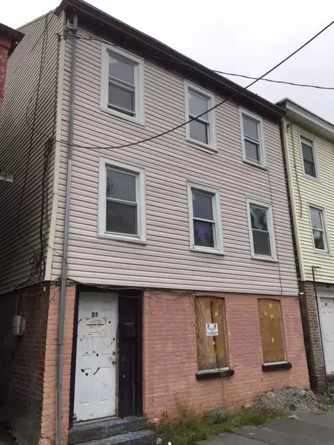 25 City Ter, Newburgh, NY 12550