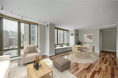 10 City Pl #3A, White Plains, NY 10601