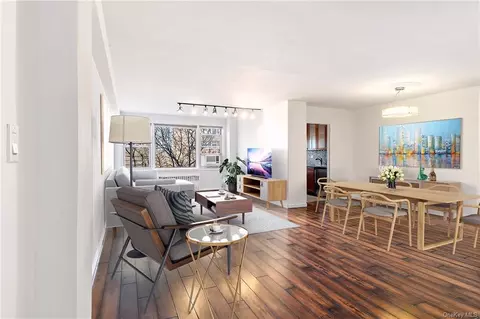 4525 Henry Hudson Pkwy #B404, Bronx, NY 10471