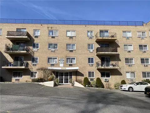 2035 Central Park Ave #LM, Yonkers, NY 10710