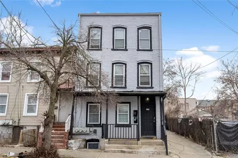 174 W Parmenter St, Newburgh, NY 12550