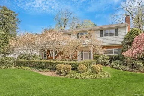 2 Dorchester Dr, Rye, NY 10573