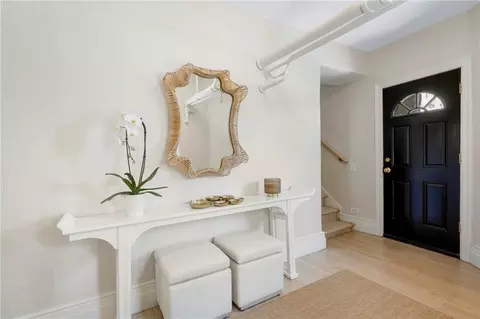 14 N Chatsworth Ave #2E, Larchmont, NY 10538
