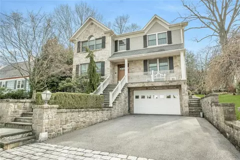 22 Winding Ln, Scarsdale, NY 10583