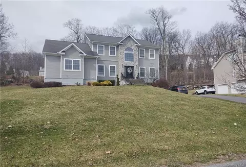 117 Brigadoon Blvd, Woodbury Town, NY 10930