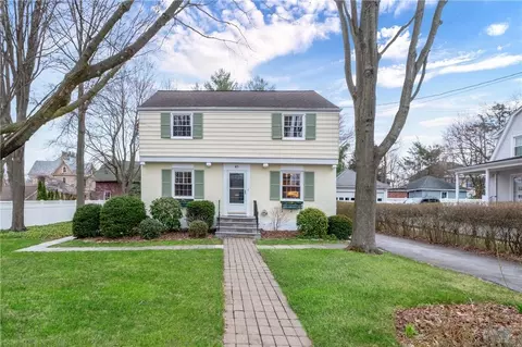 41 Grandview Ave, White Plains, NY 10605
