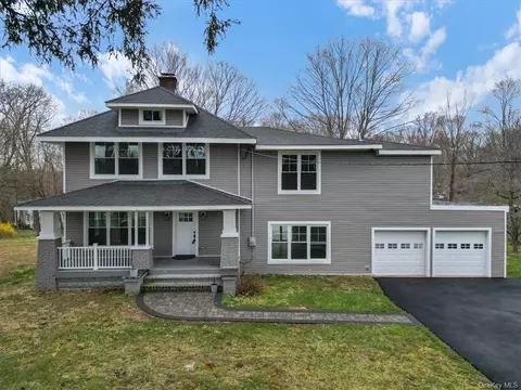 101 Ridge Rd, Clarkstown, NY 10956