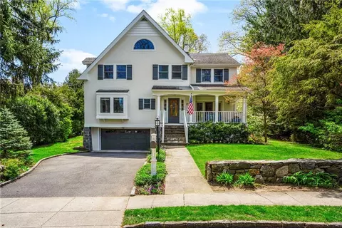 17 Seton Rd, Larchmont, NY 10538