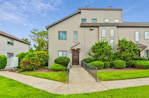 135 W Nyack Rd #57, Clarkstown, NY 10954