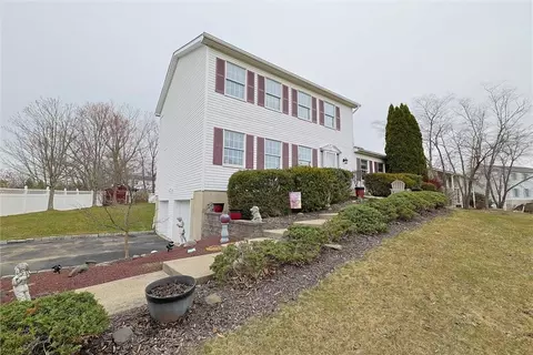 107 Heather Cir, Newburgh, NY 12550