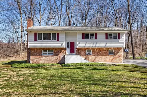 44 Knollwood Ln, Philipstown, NY 10516
