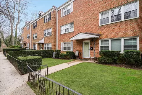 54 Louisiana Ave #11R, Bronxville, NY 10708