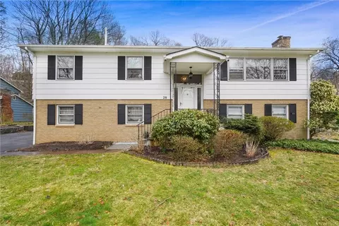 28 Locust Hill Rd, Mahopac, NY 10541