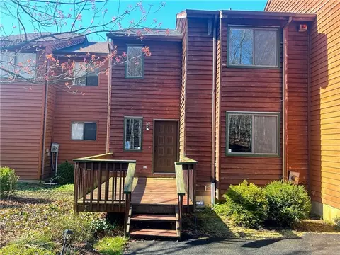 58 Meadowlark Ln, Woodridge, NY 12789