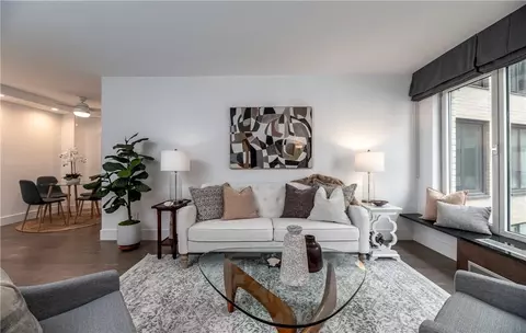 200 Central Park S #11F, New York, NY 10019