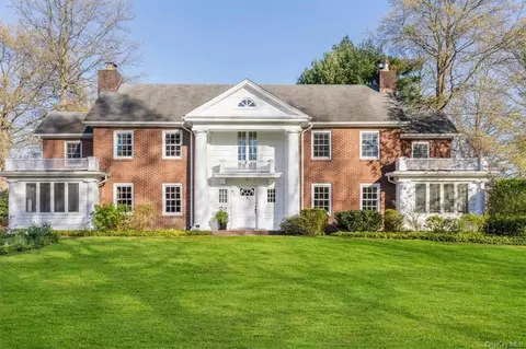 617 The Pkwy, Rye, NY 10543