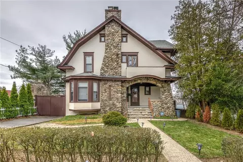 129 Buckingham Rd, Yonkers, NY 10701
