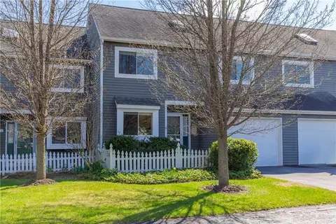 15 Cushing Grn S, Pawling, NY 12564