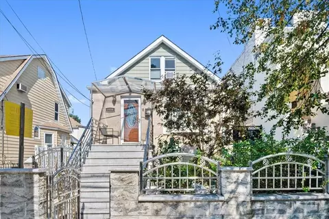1459 Waring Ave, New York, NY 10469