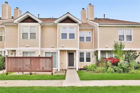 3317 Whispering Hls, Chester, NY 10918