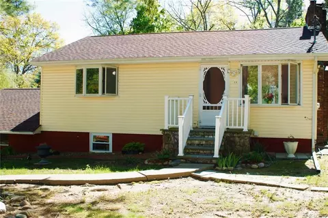 13 Baxter Rd, Elizaville, NY 12523