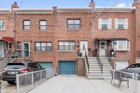 1557 Bogart Ave, New York, NY 10462