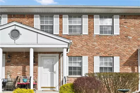 506 Jumano Ct, Ramapo, NY 10901