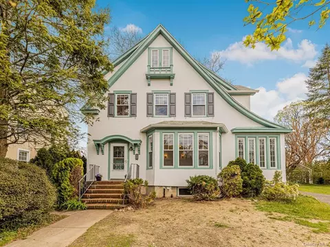 147 Aka 141 Hollywood Ave, Yonkers, NY 10707