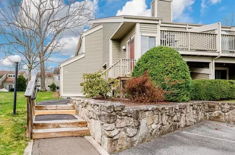 22 Fox Run, Lewisboro, NY 10590