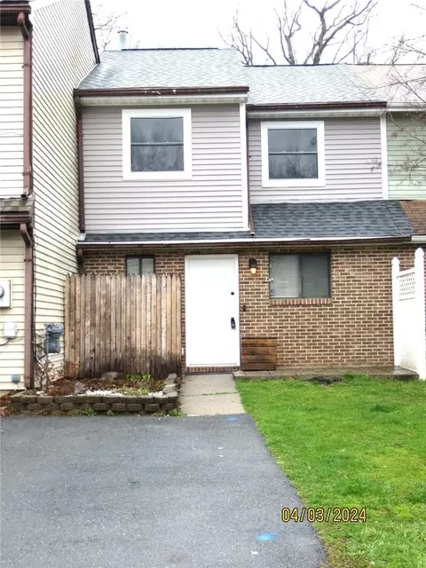408 Rakov Rd, Maybrook, NY 12543