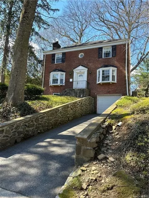 104 Vermont Ter, Yonkers, NY 10707