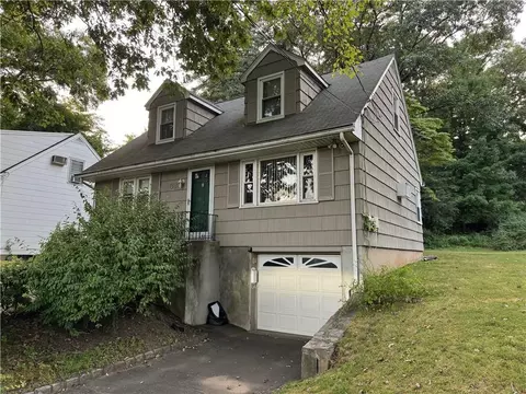 58 Hempstead Rd, Ramapo, NY 10977