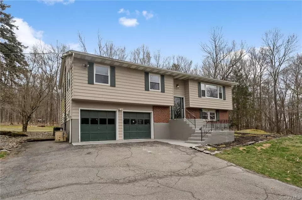 287 Walsh Rd, Union Vale, NY 12540 35 Photos Movoto