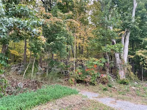 321 Guinea Rd, Southeast, NY 10509