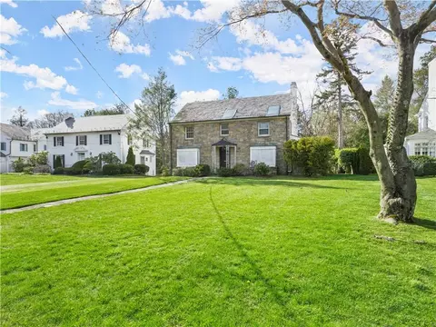 312 Central Pkwy, Mount Vernon, NY 10552
